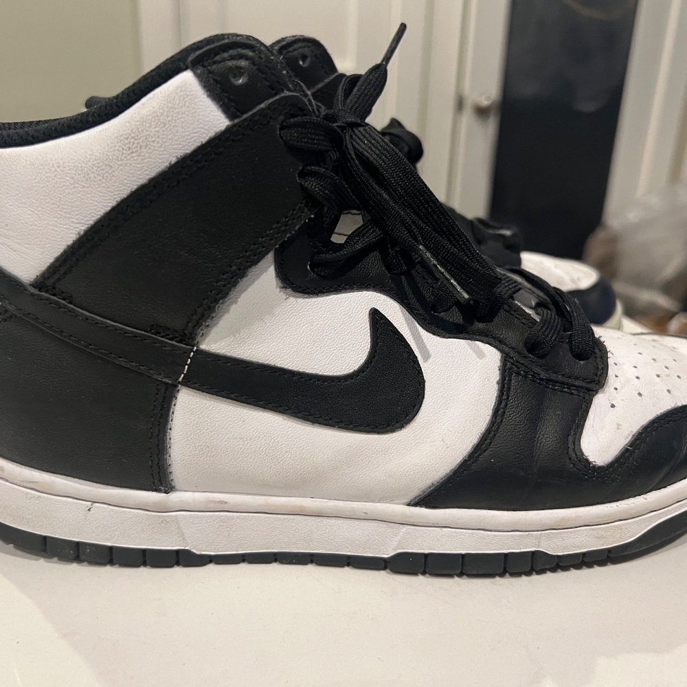 NIKE HI Top Pandas - Lightly worn